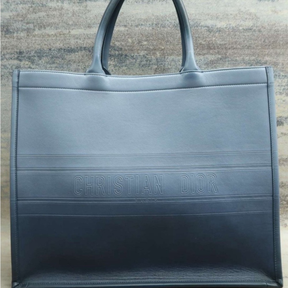 Dior book tote good condition had two years
